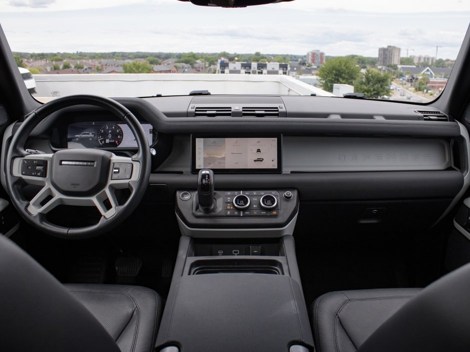 2023 Land Rover Defender S-14