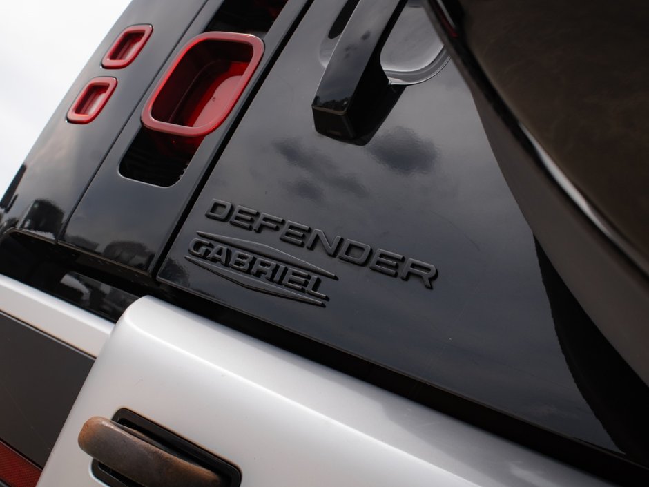 2023 Land Rover Defender S-24