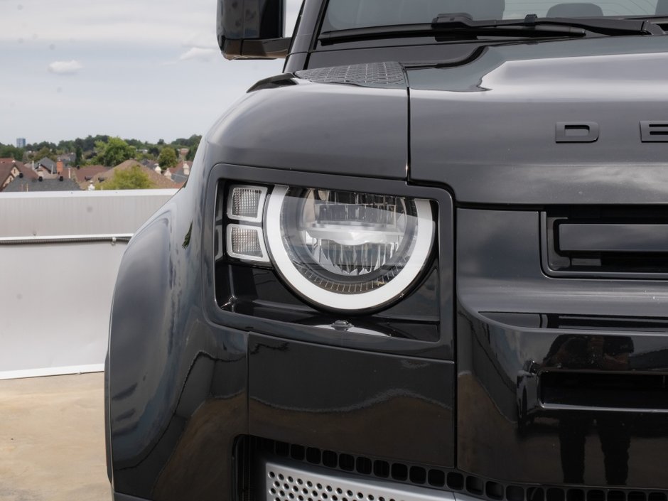2023 Land Rover Defender S-34