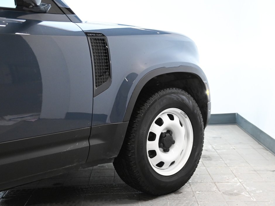 2023 Land Rover Defender S-30