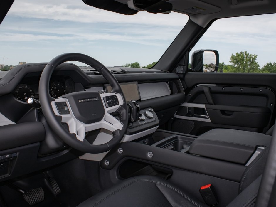 2024 Land Rover Defender S-11