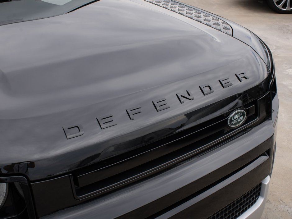 2024 Land Rover Defender S-30