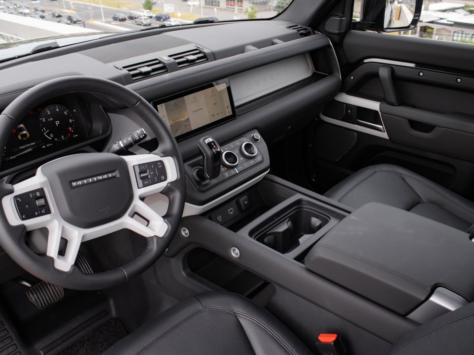 2024 Land Rover Defender S-3