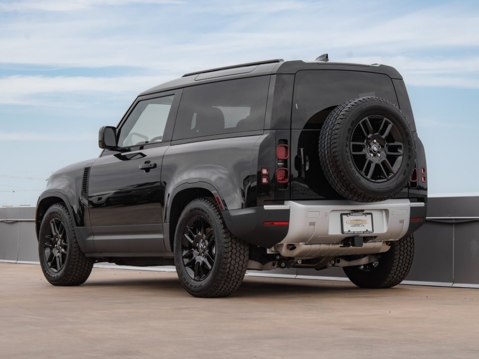 2024 Land Rover Defender S-1
