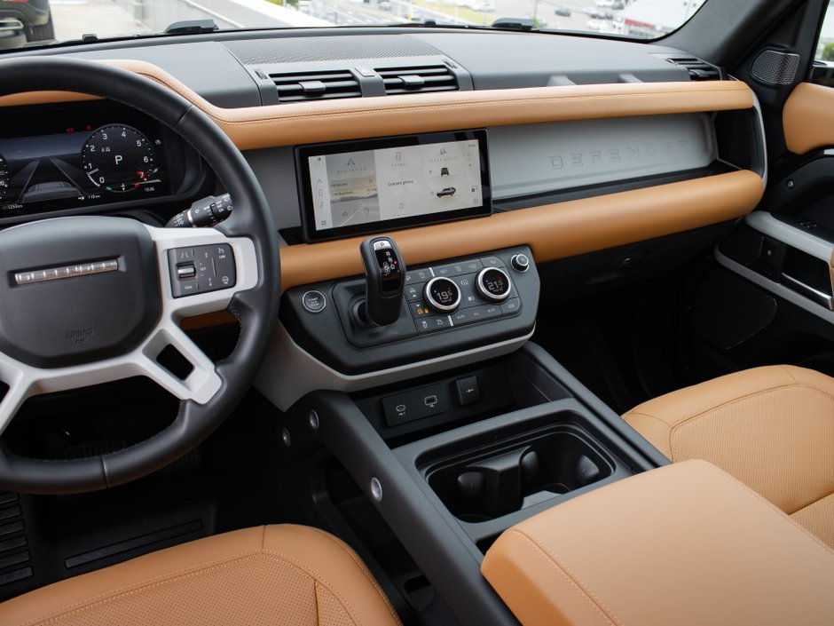2024 Land Rover Defender S-13