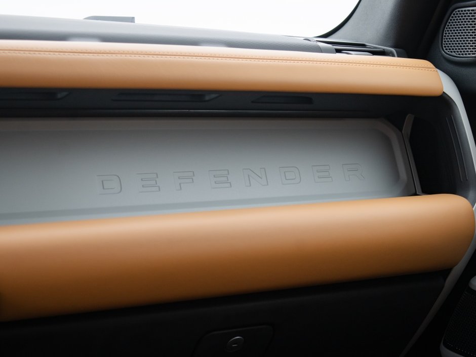 2024 Land Rover Defender S-24