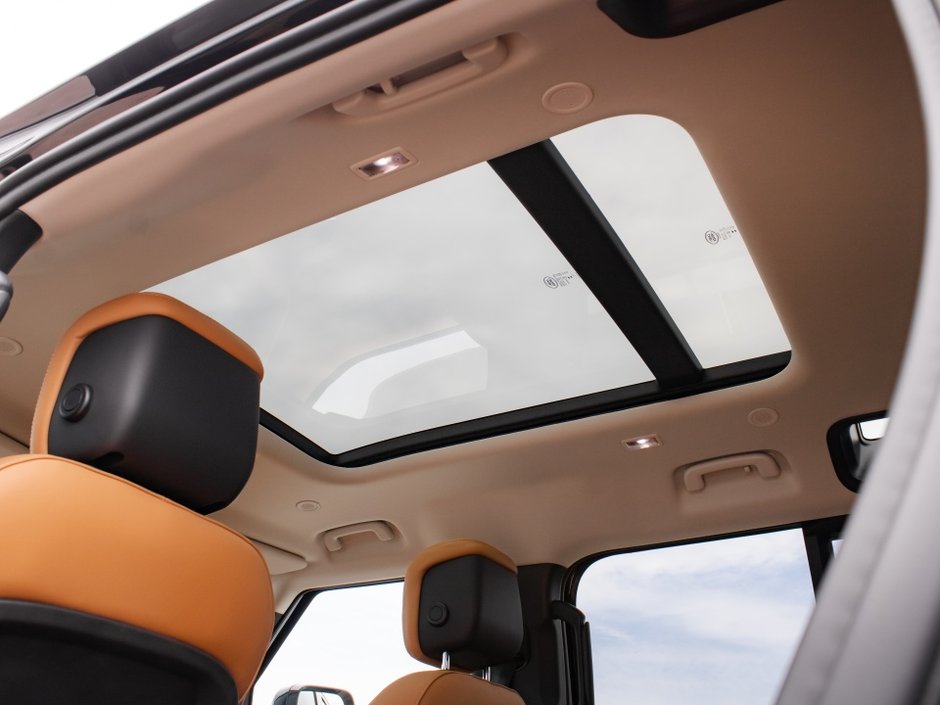 2024 Land Rover Defender S-22