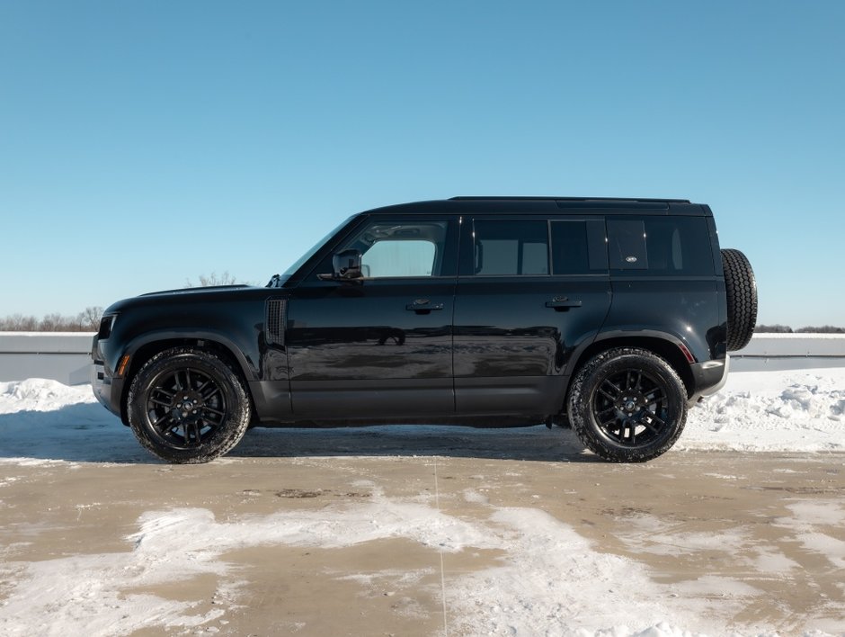 2024 Land Rover Defender S-4