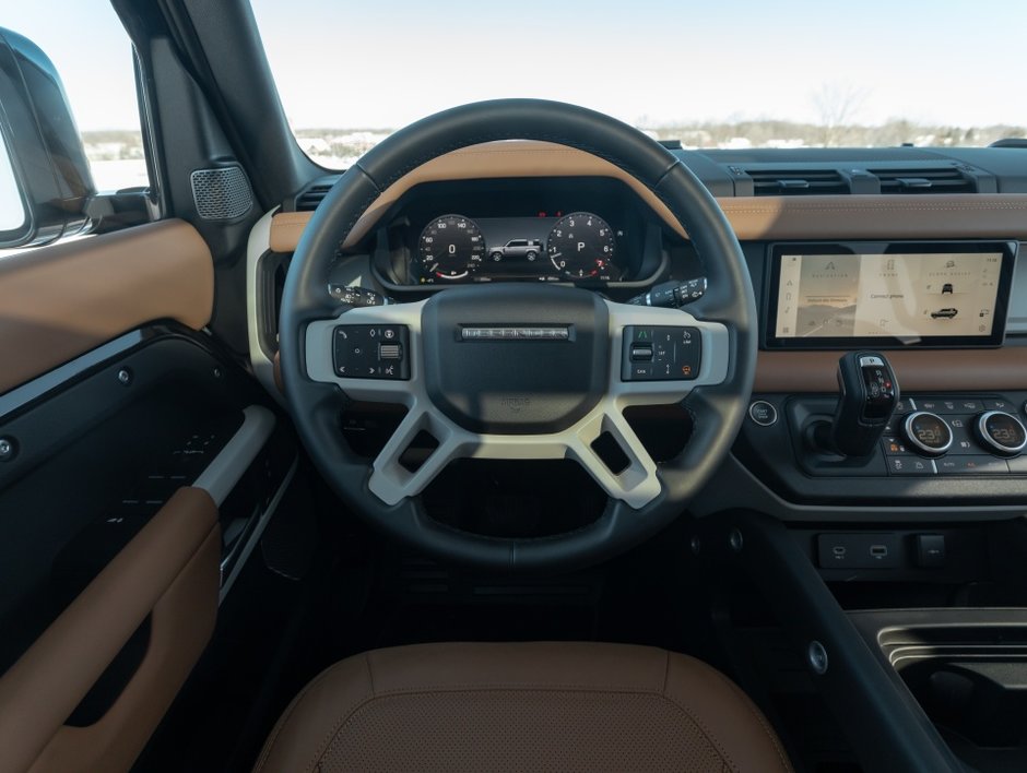 2024 Land Rover Defender S-10