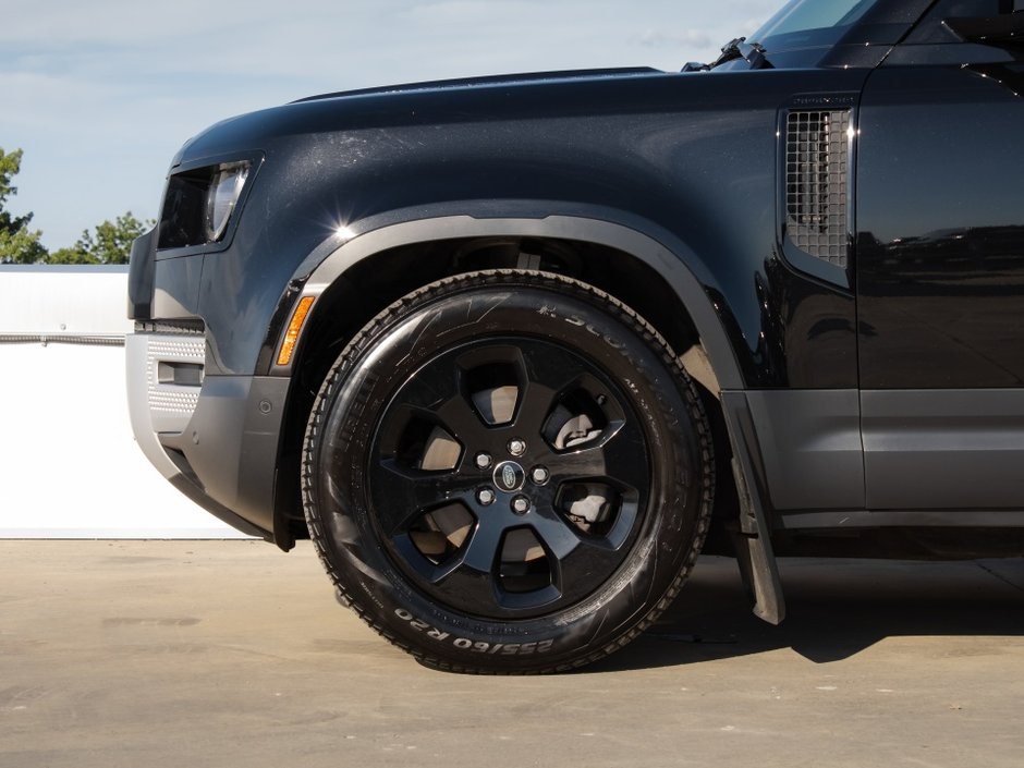 2024 Land Rover Defender S-7