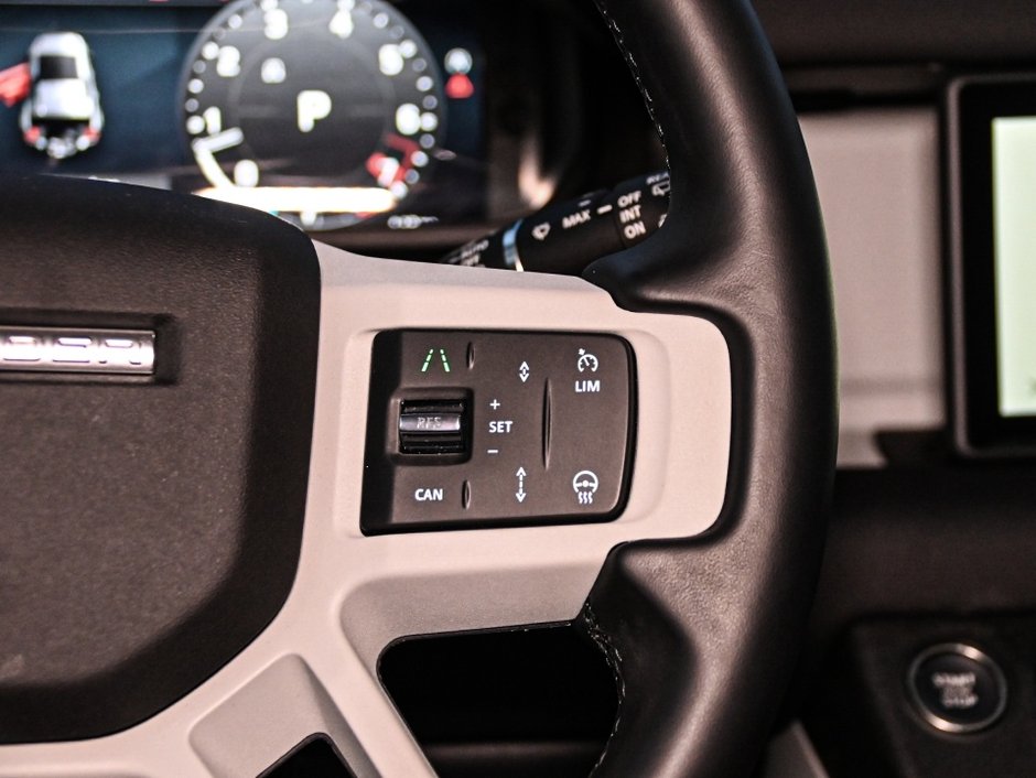 2024 Land Rover Defender X-Dynamic SE-18