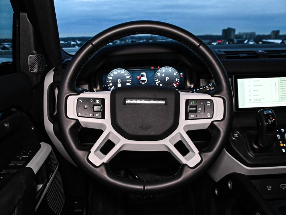 2024 Land Rover Defender X-Dynamic SE-16