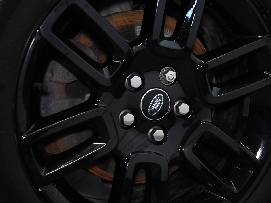 2024 Land Rover Defender S-31