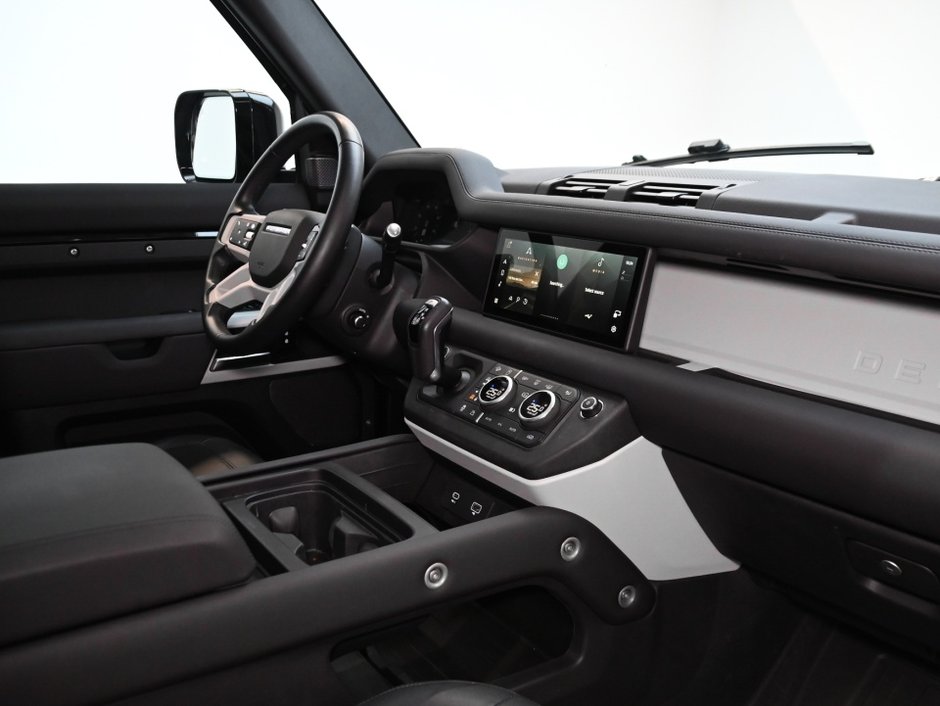 2024 Land Rover Defender S-12