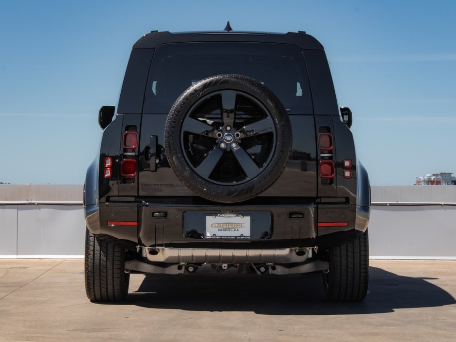 2025 Land Rover Defender X-Dynamic SE-5