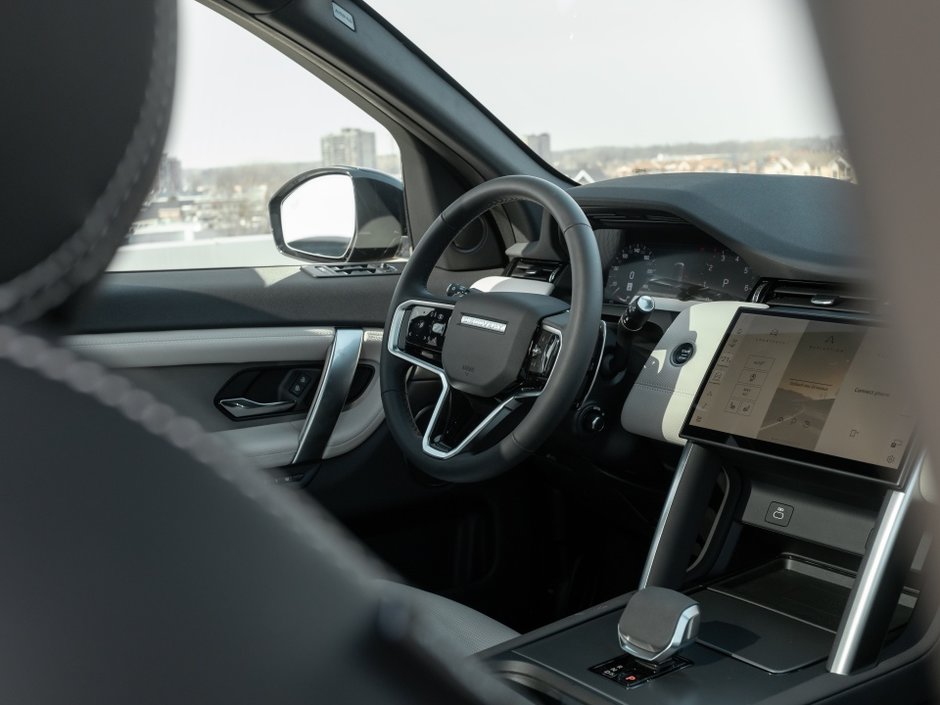 2024 Land Rover DISCOVERY SPORT Dynamic SE-29