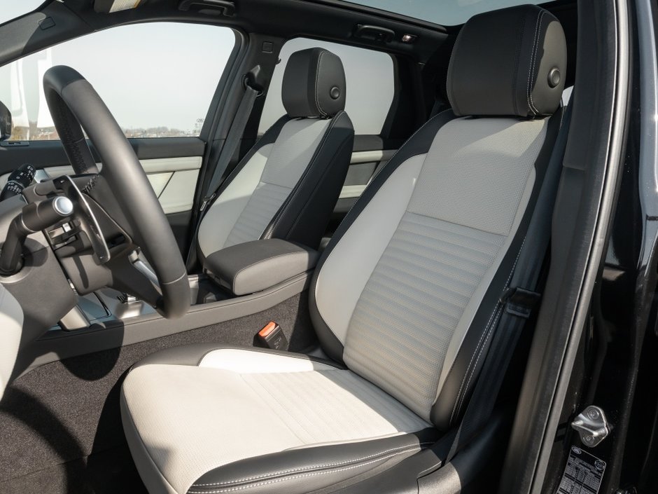 2024 Land Rover DISCOVERY SPORT Dynamic SE-30