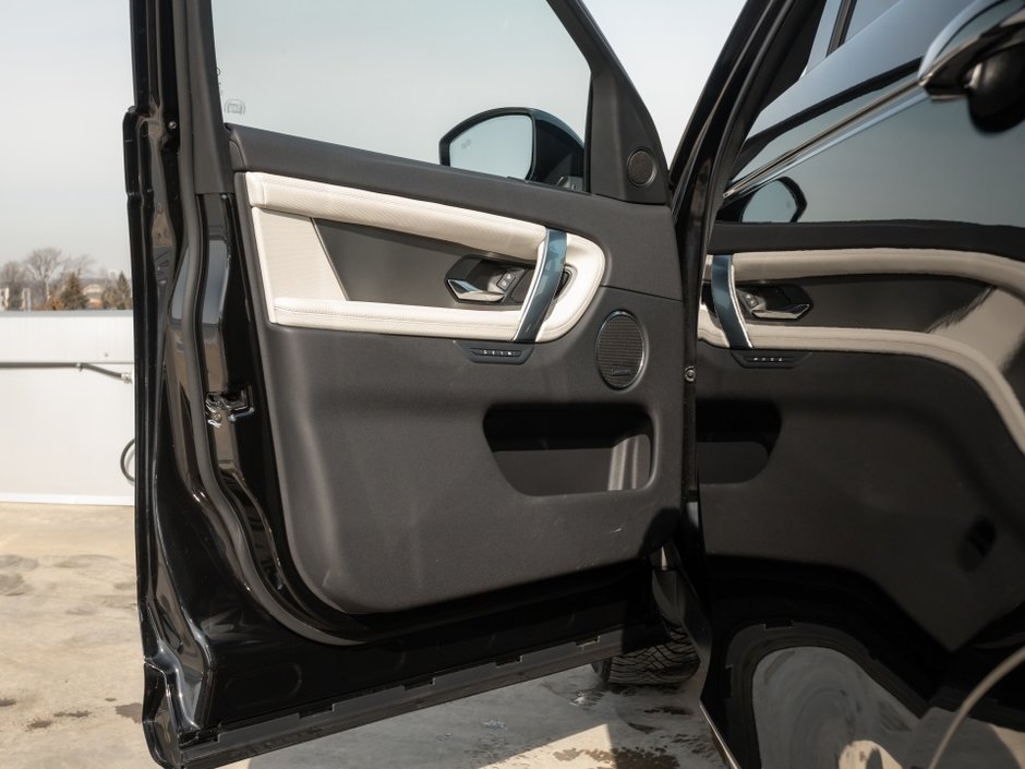 2024 Land Rover DISCOVERY SPORT Dynamic SE-8