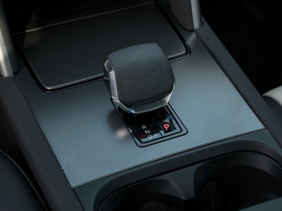 2024 Land Rover Discovery Sport Dynamic SE-17