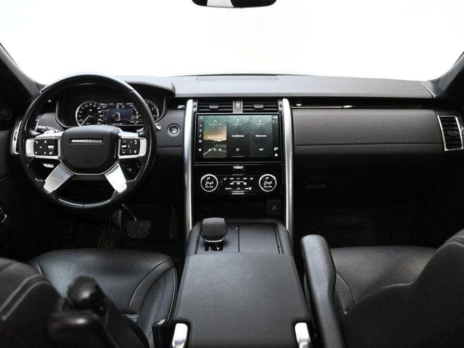 2023 Land Rover Discovery S-13