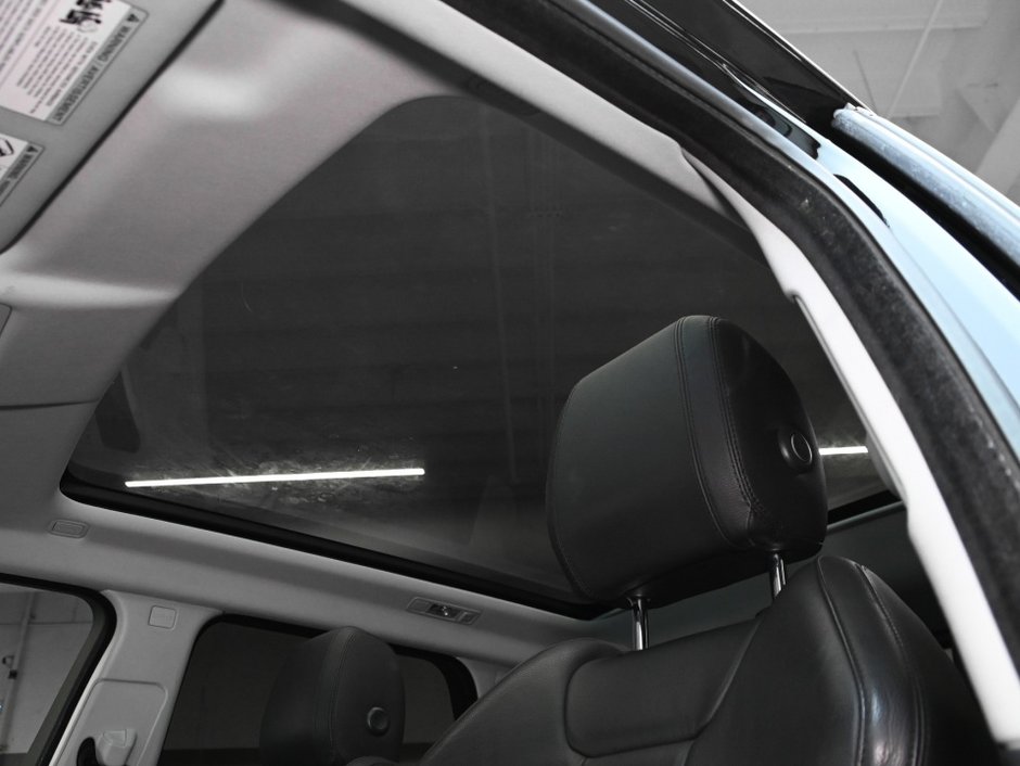 2019 Land Rover Range Rover Evoque SE-24