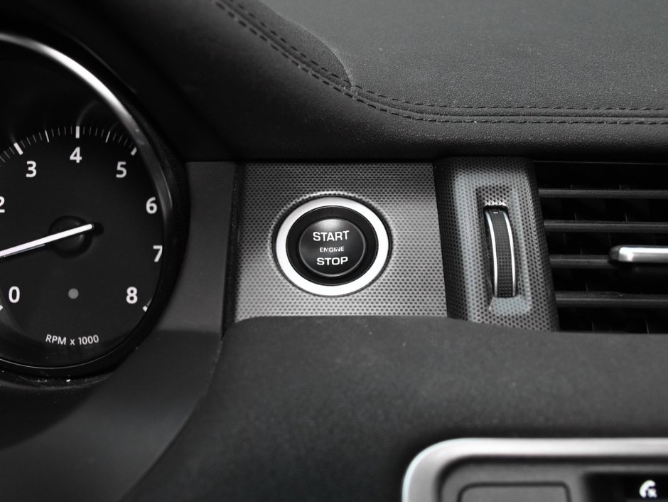 2019 Land Rover Range Rover Evoque SE-18