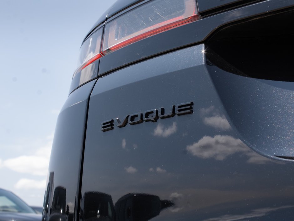 2022 Land Rover Range Rover Evoque S-32