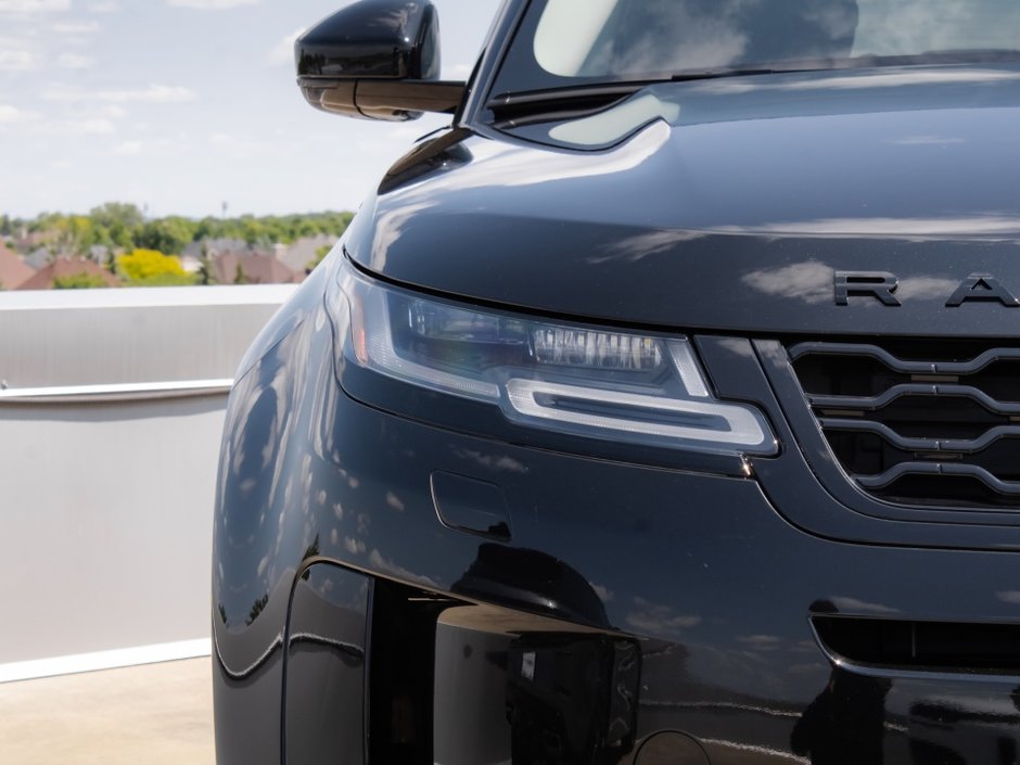 2022 Land Rover Range Rover Evoque S-29