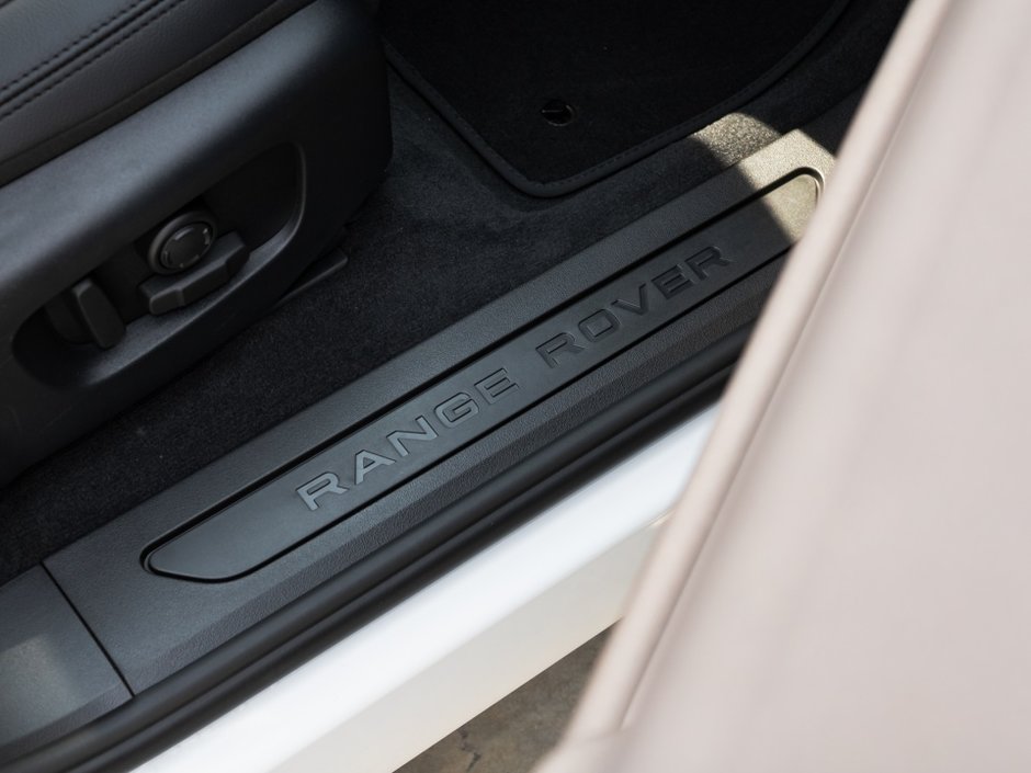 2024 Land Rover Range Rover Evoque S-27