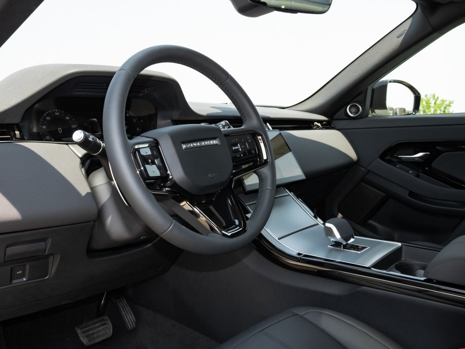 2024 Land Rover Range Rover Evoque S-2