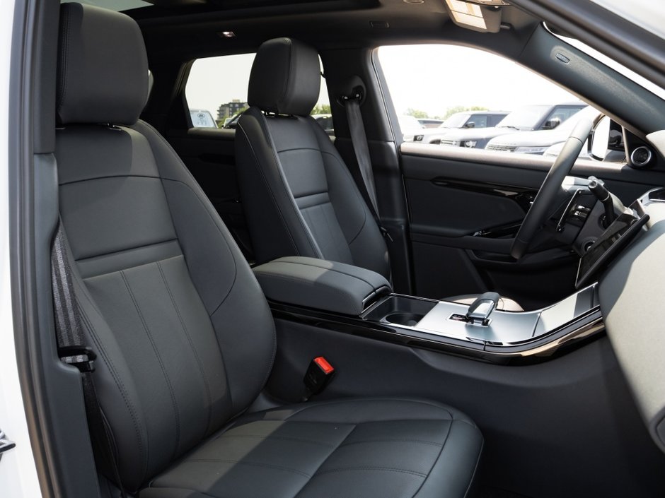 2024 Land Rover Range Rover Evoque S-28