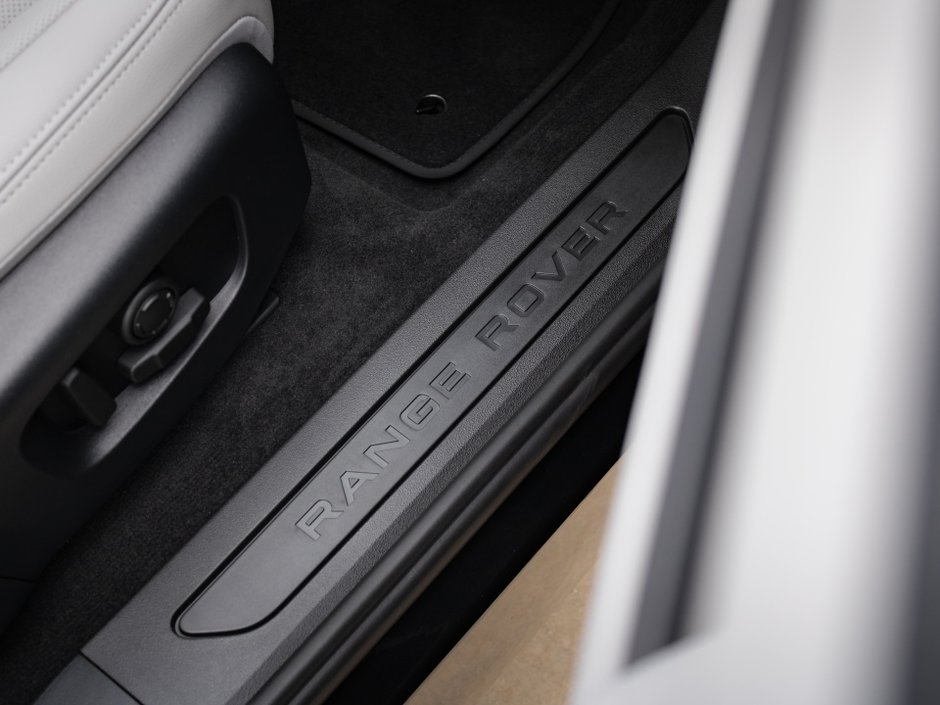 2024 Land Rover Range Rover Evoque S-26