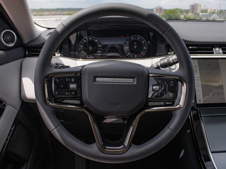 2024 Land Rover Range Rover Evoque S-18