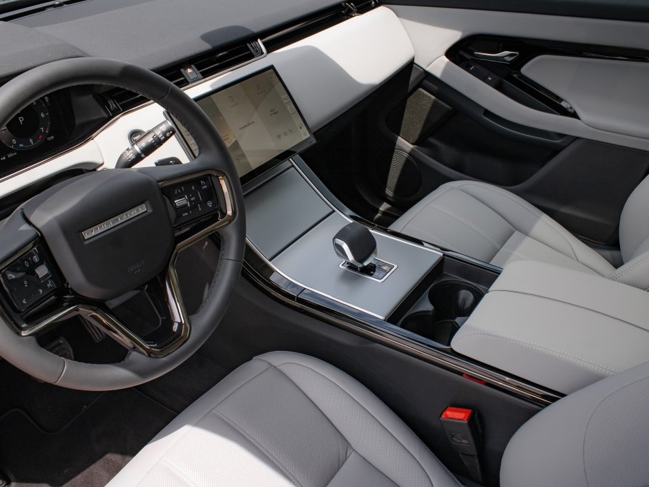 2024 Land Rover Range Rover Evoque S-11