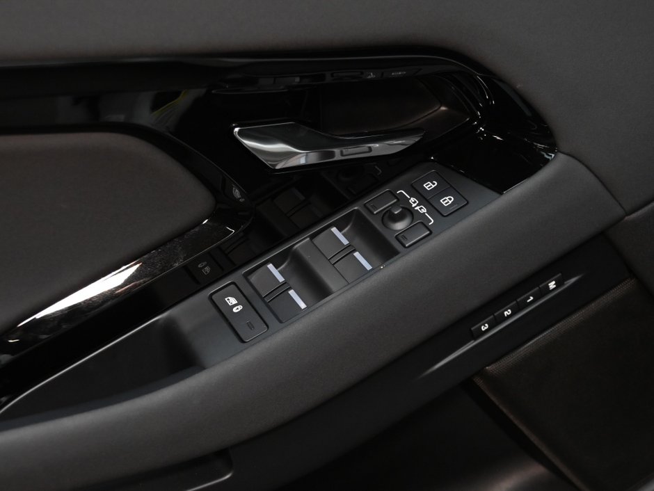 2024 Land Rover Range Rover Evoque S-9