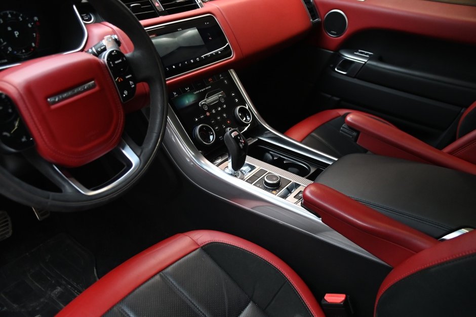 2019 Land Rover Range Rover Sport HST-12