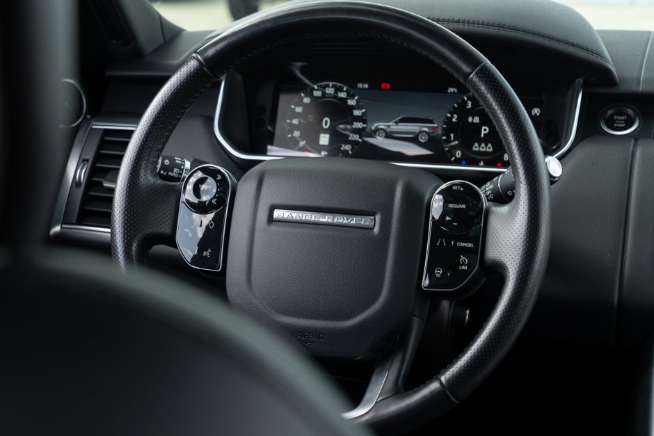 2020 Land Rover Range Rover Sport SE-10