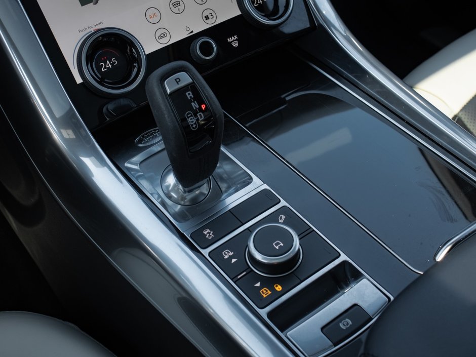 2022 Land Rover Range Rover Sport HST-24