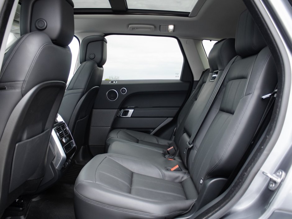 2022 Land Rover Range Rover Sport SE-3