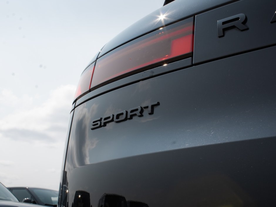2024 Land Rover Range Rover Sport Dynamic HSE-32