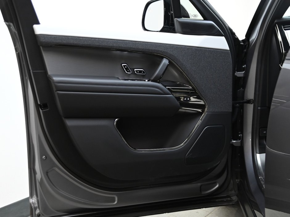 2024 Land Rover Range Rover Sport Dynamic HSE-6