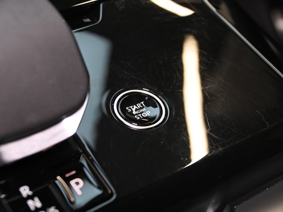 2025 Land Rover Range Rover Sport Dynamic SE-21