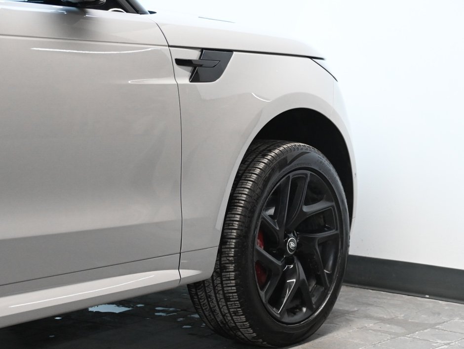 2025 Land Rover Range Rover Sport Dynamic SE-23