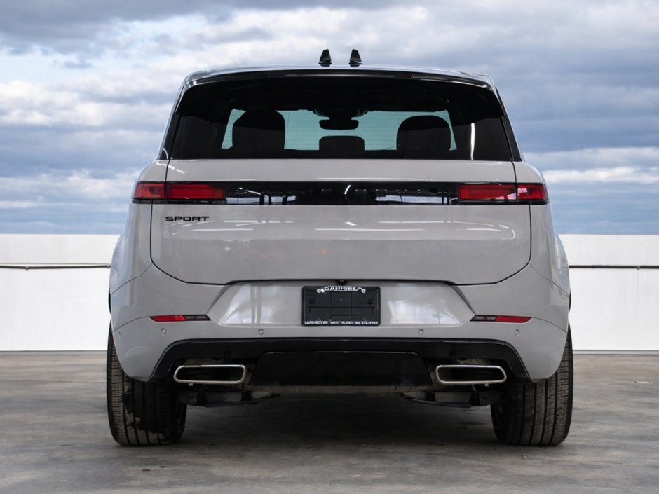 2025 Land Rover Range Rover Sport Dynamic SE-4