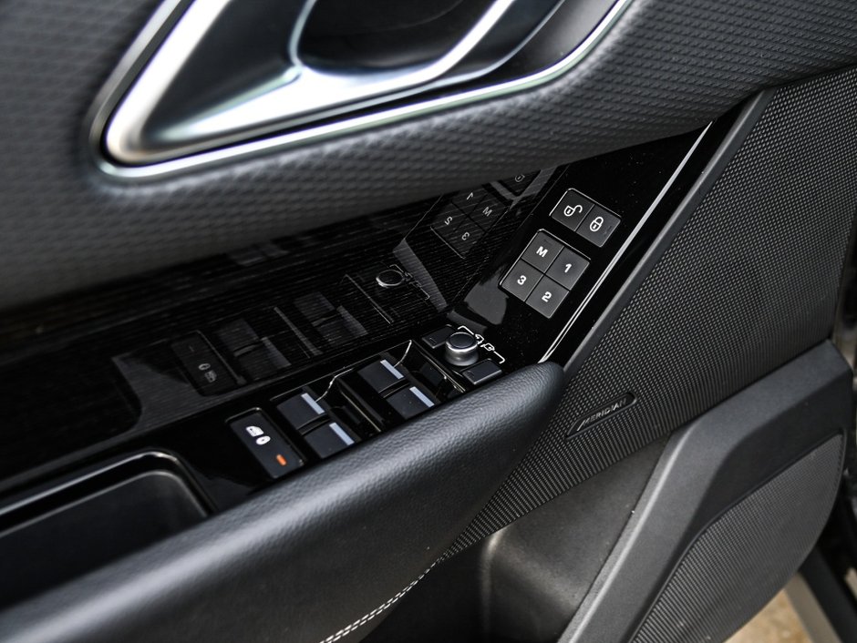 Land Rover Range Rover Velar R-Dynamic S 2020-9