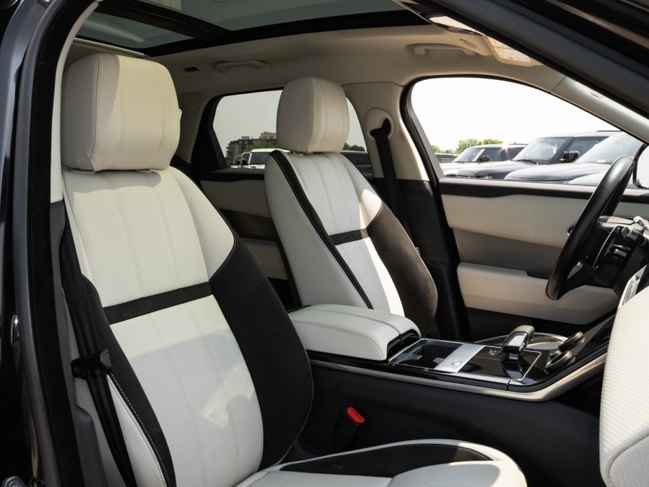 Land Rover Range Rover Velar S 2021-25