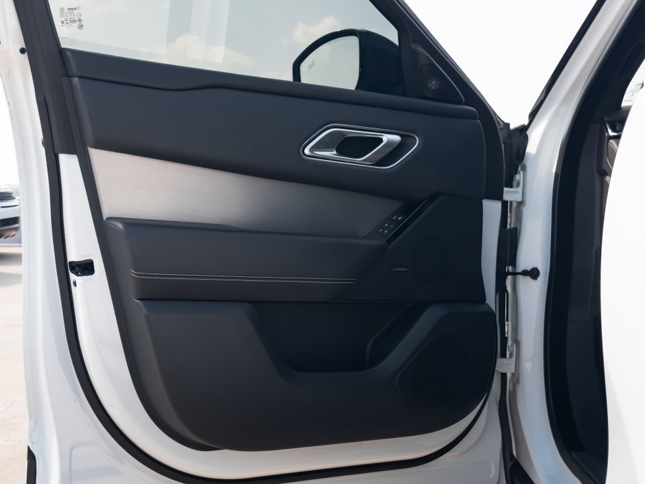 Land Rover Range Rover Velar S 2021-8