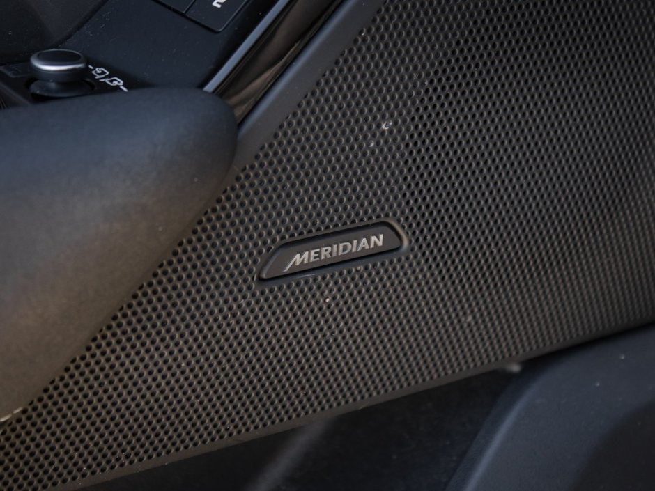 2022 Land Rover Range Rover Velar S-9