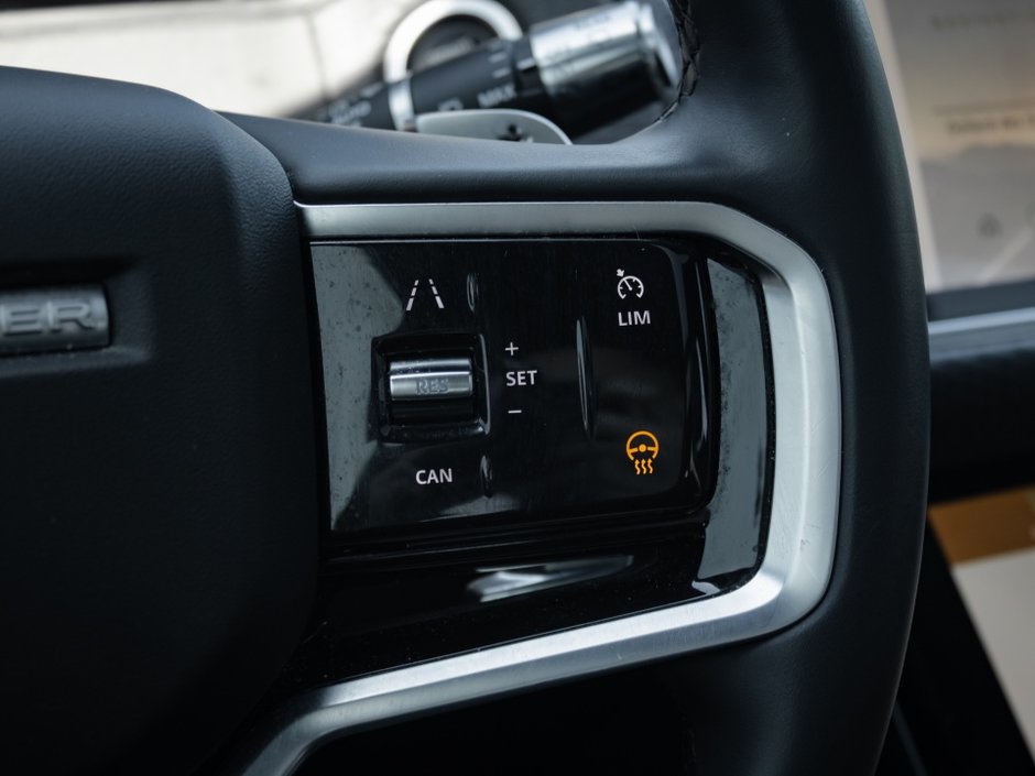 2022 Land Rover Range Rover Velar S-19