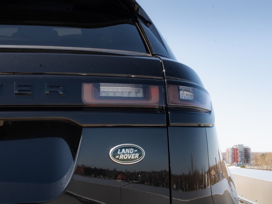 2022 Land Rover Range Rover Velar S-28